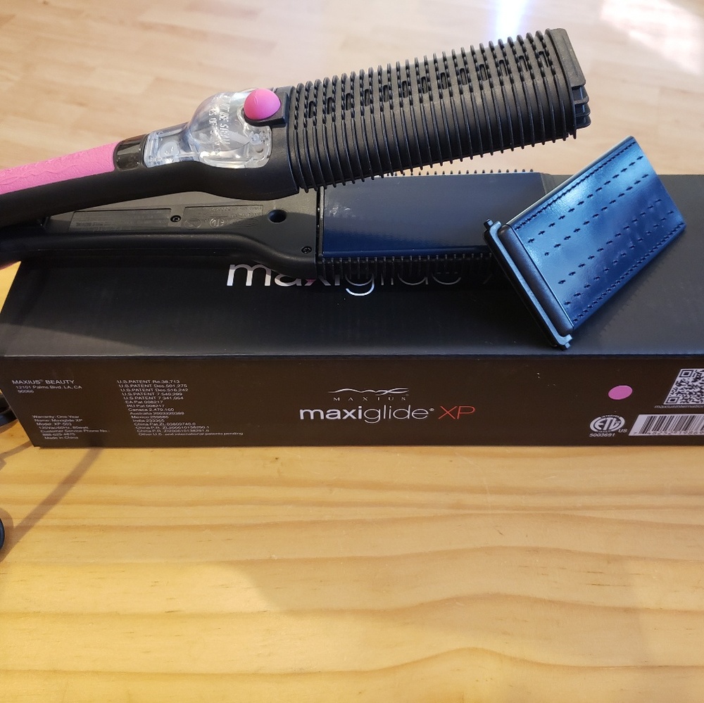 MaxiGlide XP Steam Flat Iron